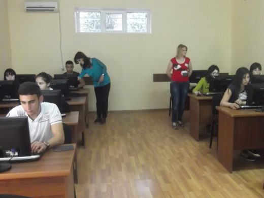 2015-16 ուստարվա 2-րդ կիսամյակում «Էկոլոգիա և բնապահպանության հիմունքներ» դասընթացը մասնաճյուղում կազմակերպվել է առցանց