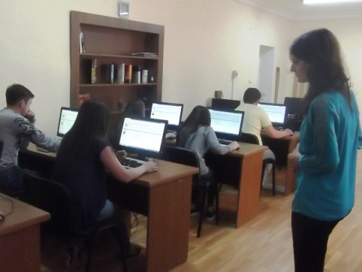 2015-16 ուստարվա 2-րդ կիսամյակում «Էկոլոգիա և բնապահպանության հիմունքներ» դասընթացը մասնաճյուղում կազմակերպվել է առցանց