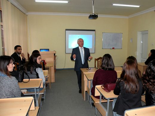 ՀՀ արտգործնախարարի խորհրդական Վահագն Աթաբեկյանի  հանդիպումը մեր ուսանողների հետ