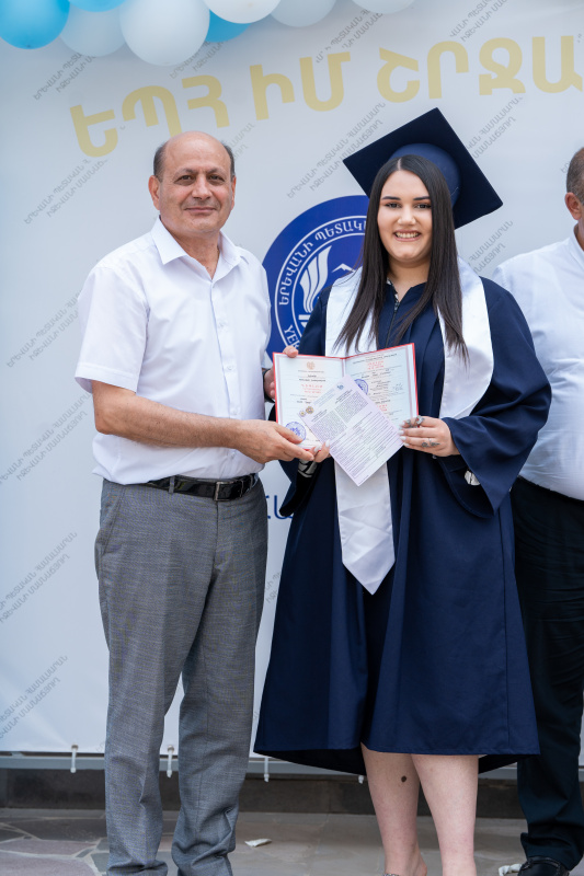 2023-2024 ուստարի, դիպլոմների հանձնում