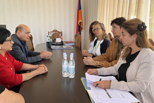 Հայաստանում Ֆրանսիայի դեսպանատան աշխատակիցների և ֆրանսիացի կամավորի հետ հանդիպում ԵՊՀ ԻՄ-ում