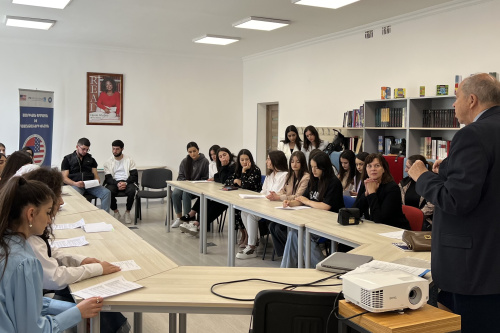 Պրոֆեսոր Թոմաս Բեյերը ԵՊՀ Իջևանի մասնաճյուղում