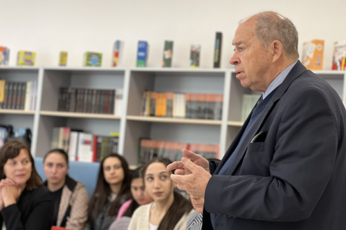 Պրոֆեսոր Թոմաս Բեյերը ԵՊՀ Իջևանի մասնաճյուղում